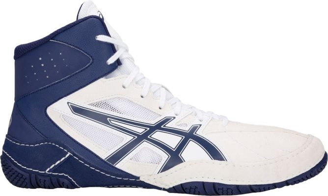 Do asics deals come up small